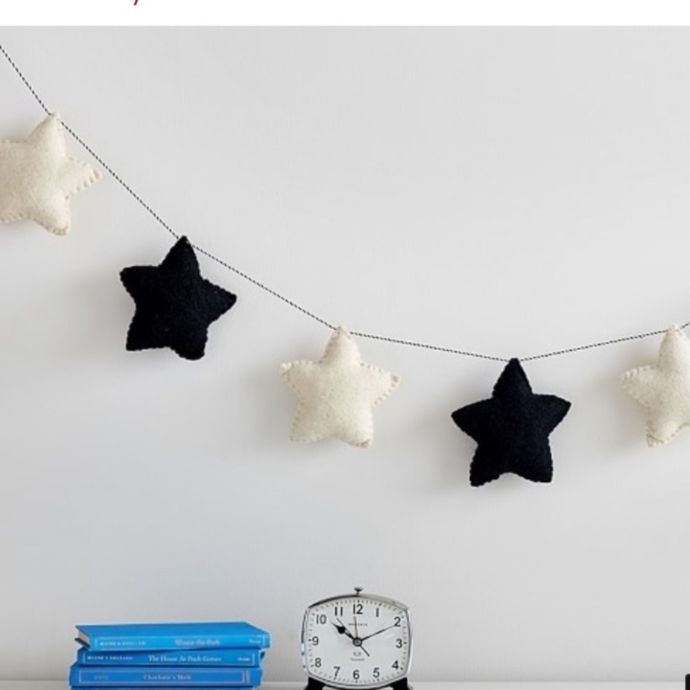 Pottery Barn Kids Felted Wool Star Garland NEW